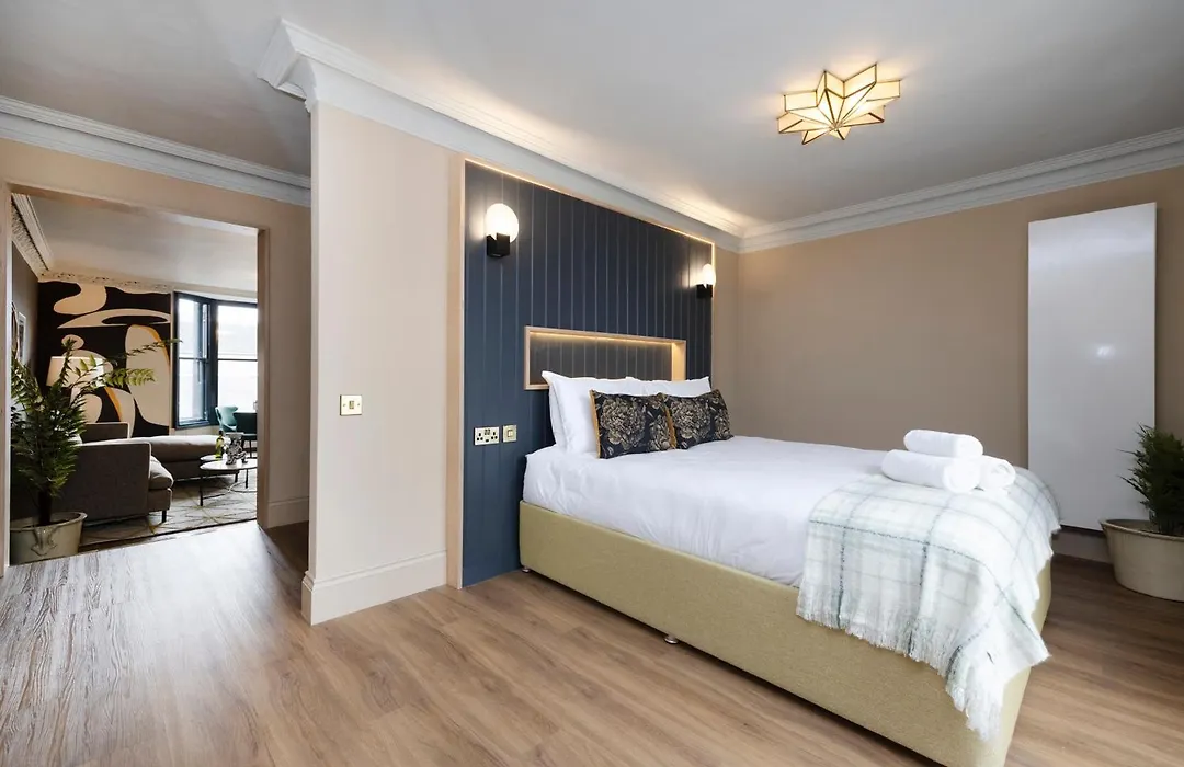 30 Castle Street Aparthotel-1